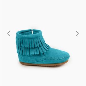 Minnetonka Kids Double Fringe Side Zip Boot
